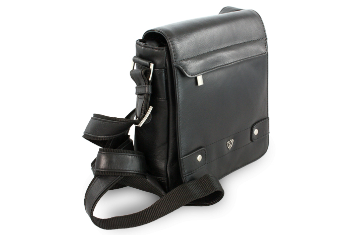 Batohy a tašky - Malý černý pánský kožený crossbag s klopnou 215-1701-60
